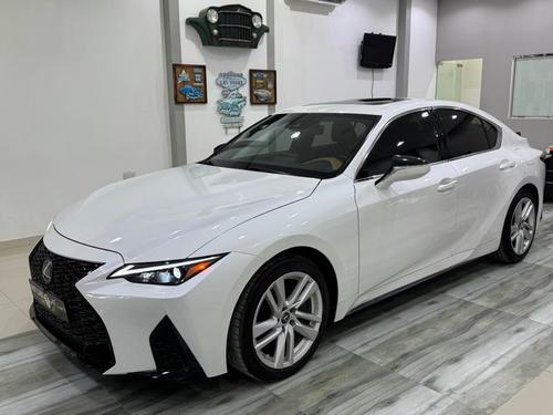 Lexus Is 2021
