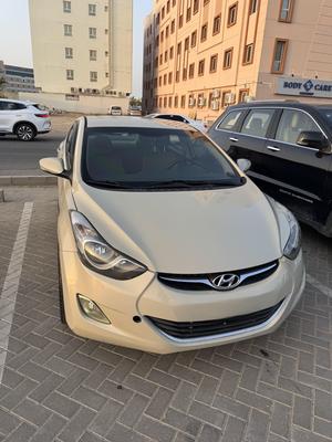 Hyundai Elantra 2012