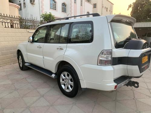 Mitsubishi Pajero 2016