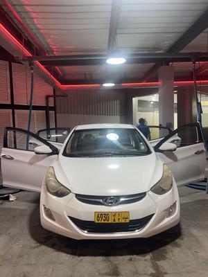 Hyundai Elantra 2012