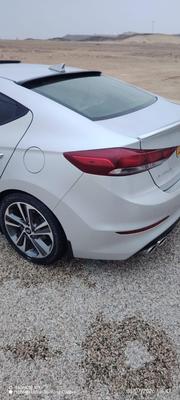 Hyundai Elantra 2018