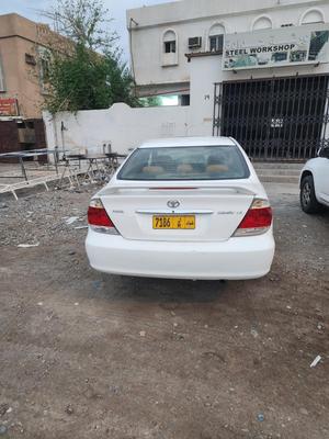 تويوتا كامري 2005