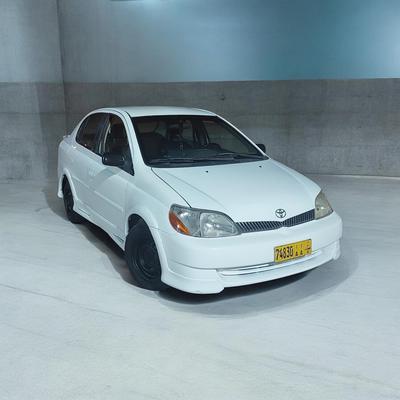 Toyota Echo 2001