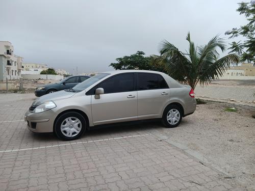 Nissan Tiida 2012