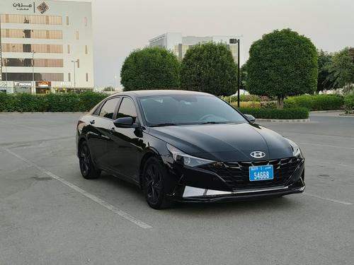 Hyundai Elantra 2022
