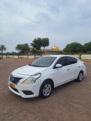 Nissan Sunny 2016