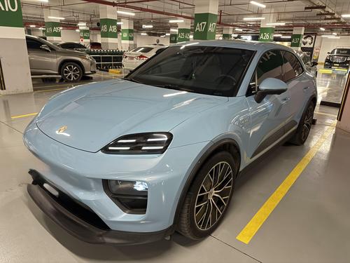 Porsche Macan 2025
