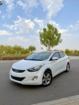 Hyundai Elantra 2012