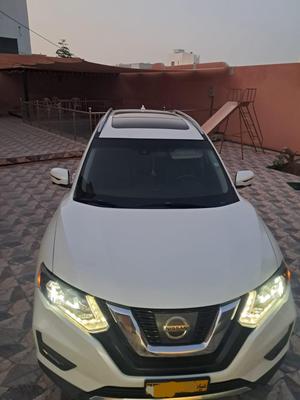 نيسان روج 2016