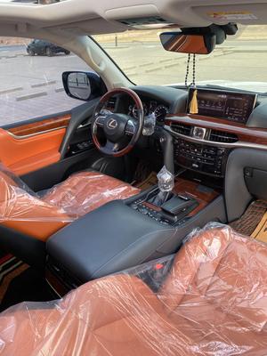 Lexus LX 570 2020