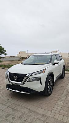 نيسان روج 2021