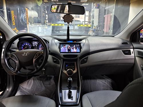 Hyundai Elantra 2013