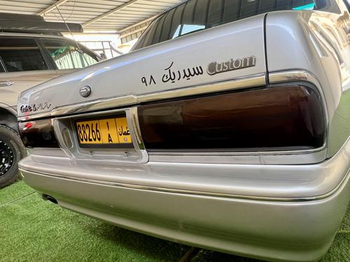 نيسان أخرى 1998
