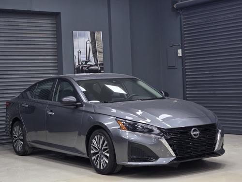 Nissan Altima 2024