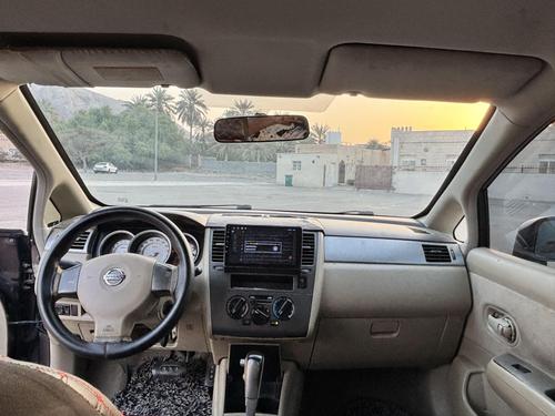 نيسان تيدا 2009