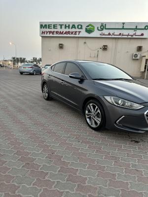 هيونداي إلنترا 2017