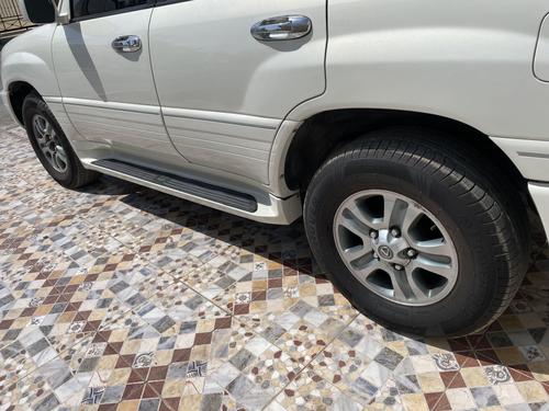 لكزس Lx 2000
