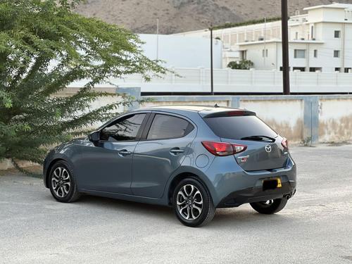 Mazda 2 2016