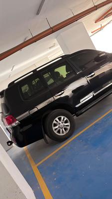 Toyota Land Cruiser 2010
