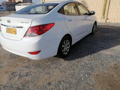 هيونداي اكسنت 2012