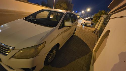 Toyota Innova 2012