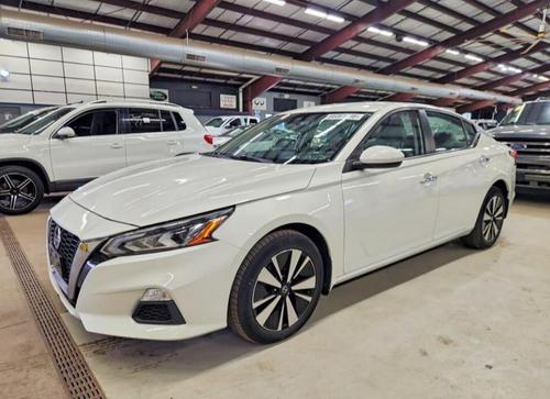 Nissan Altima 2022