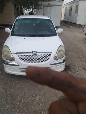 Daihatsu SIRION 2004