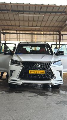 Lexus LX 570 2016