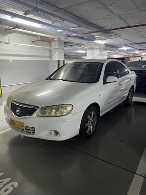 Nissan Sunny 2009