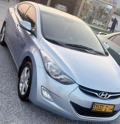 هيونداي إلنترا 2012