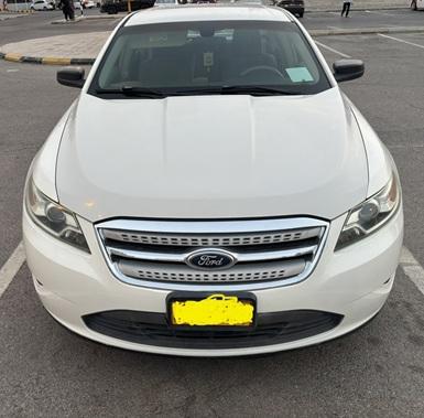 Ford Taurus 2011