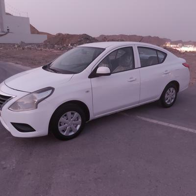 Nissan Sunny 2015