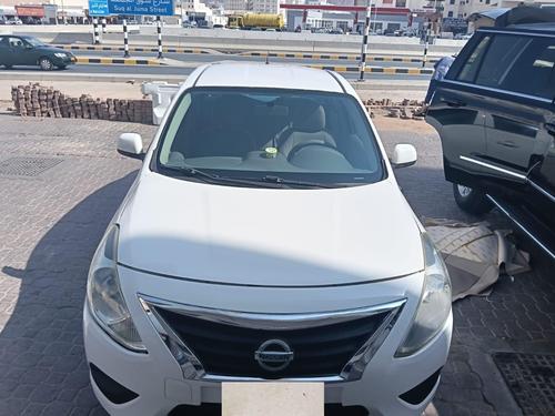 Nissan Sunny 2015