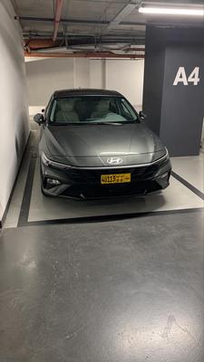 Hyundai Elantra 2024