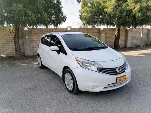 Nissan Versa 2016