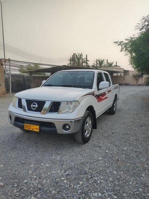 نيسان نافارا 2015