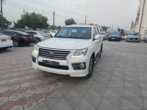 Lexus LX 570 2013