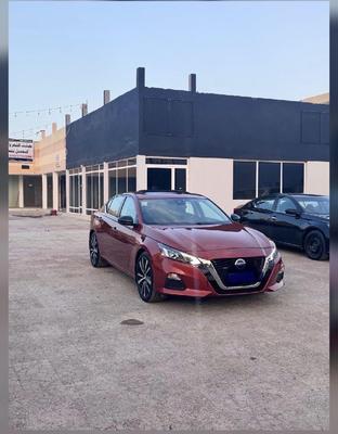 Nissan Altima 2019