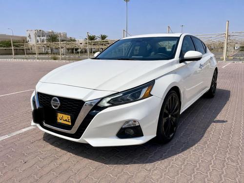 Nissan Altima 2020