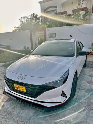 Hyundai Elantra 2023
