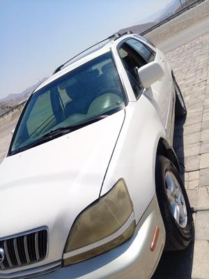 لكزس Rx 2001