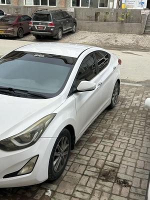 هيونداي إلنترا 2014