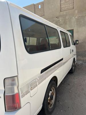 Nissan Urvan 2007