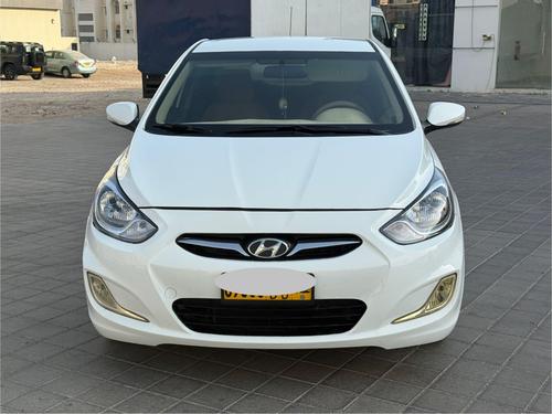 Hyundai Accent 2012