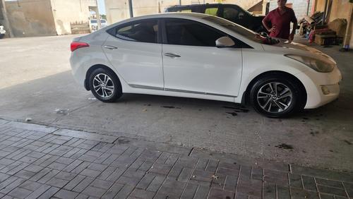 Hyundai Elantra 2013