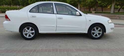 Nissan Sunny 2012
