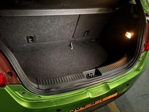 Mazda 2 2012