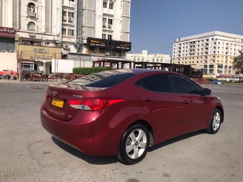 هيونداي إلنترا 2012