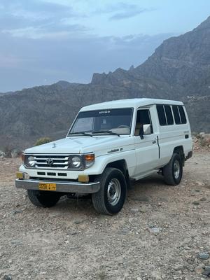 تويوتا لاند كروزر 1996
