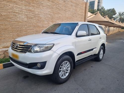 Toyota Fortuner 2014